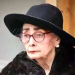 32 ساله و در پشت صحنه یک فیلم