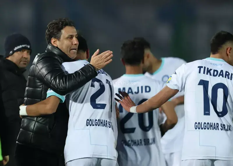 استقلال مقابل گل گهر سیرجان با نتیجه 0-1 شکست خورد. دست تارتار روی ساپینتو 1 1ynt5hrd0
