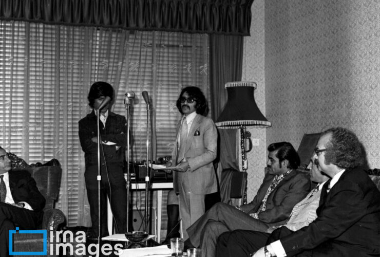 عکس های کمتر دیده شده در خانه هنرمندان سینما از دهه سوم زندگی بهرام بیضایی / 53 سال پیش