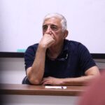 رضا کیانیان: پدرمان را از دست دادیم! جای صحبت کجاست؟