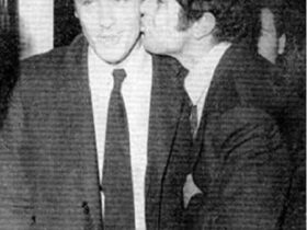 عکس تصویر جنجالی; آیا اعتماد آلن دلون را بوسیده ای؟