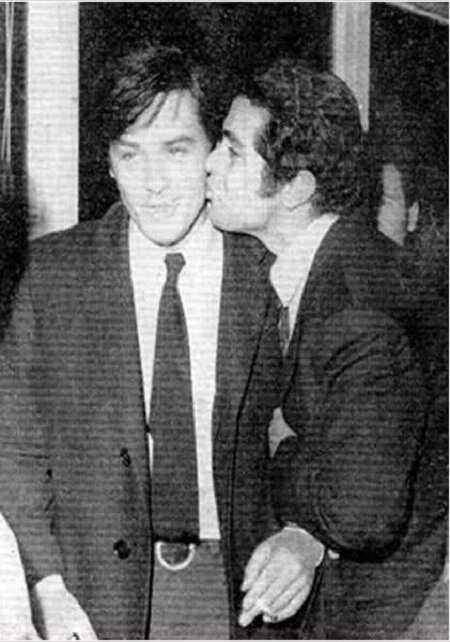 خبر آنلاین – عکس تصویر جنجالی; آیا اعتماد آلن دلون را بوسیده ای؟ 1 عکس تصویر جنجالی; آیا اعتماد آلن دلون را بوسیده ای؟