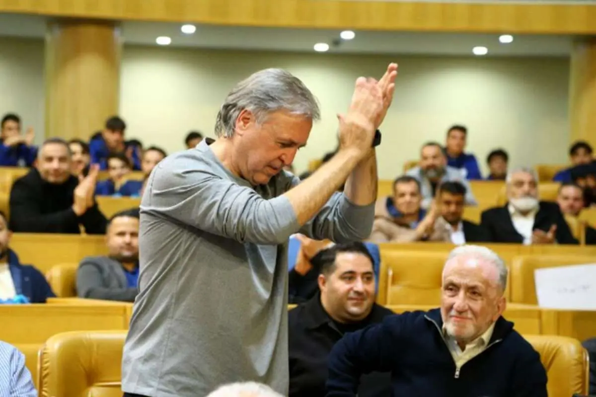 دیدار مهم مدیرعامل با ستاره سابق استقلال 1 دیدار مهم مدیرعامل با ستاره سابق استقلال