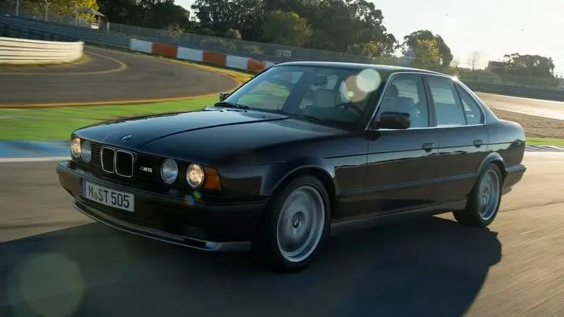 ماشین های جلوتر از زمان خود! 10 ماشین