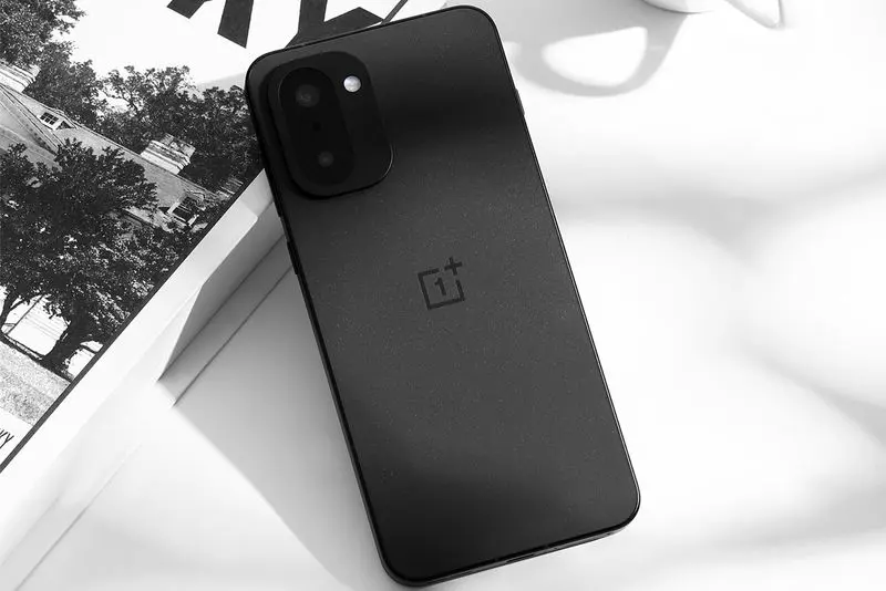 OnePlus 6T; پنج نکته از رقیب جدید A56 در بازار موبایل 4 وان پلاس