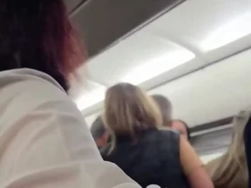 آتش سوزی در فرودگاه سائوپائولو تخلیه اضطراری 169 مسافر در هواپیما