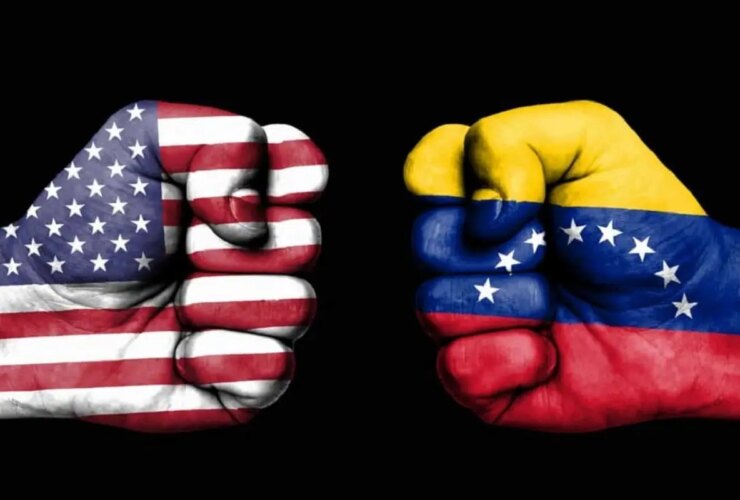 آکسیوس: آمریکا بستگان مادورو و 6 کشتی نفتی ونزوئلا را تحریم کرد