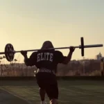 ادای احترام نظامی هادی چوپان به پرچم ایران