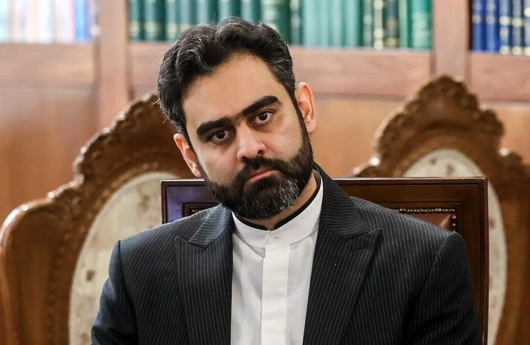 اصولگرایان بعد از امیرحسین ثابتی/کریم قدوسی دوم شدند؟