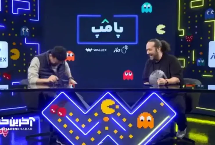 امیرحسین قیازی در حضور سینا حجازی رپ می خواند