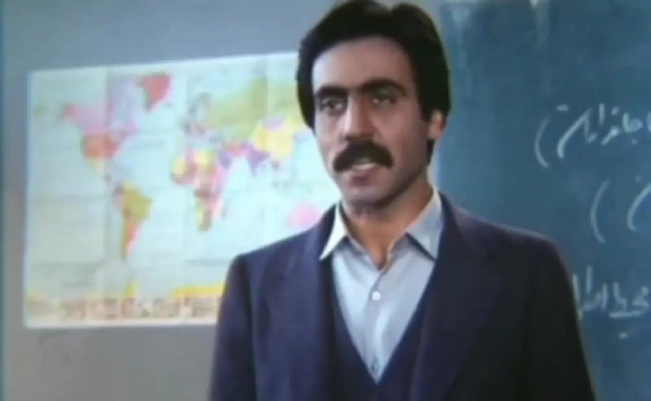 او در فیلم دبیرستان در کنار بیژن مضائیان نقش حمید طالقانی را بازی می کند.