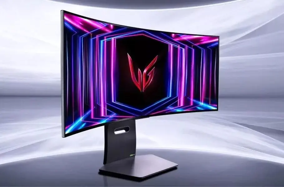 اولین نمایشگر OLED جهان با نوار RGB و سرعت ۲۴۰ هرتز معرفی شد