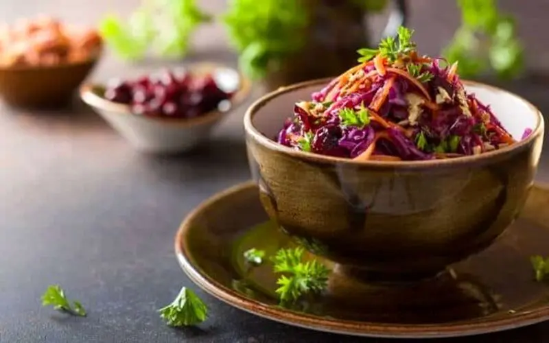 این سالاد پاییزی مخصوص شب یلدا است 4 سالاد یلدای