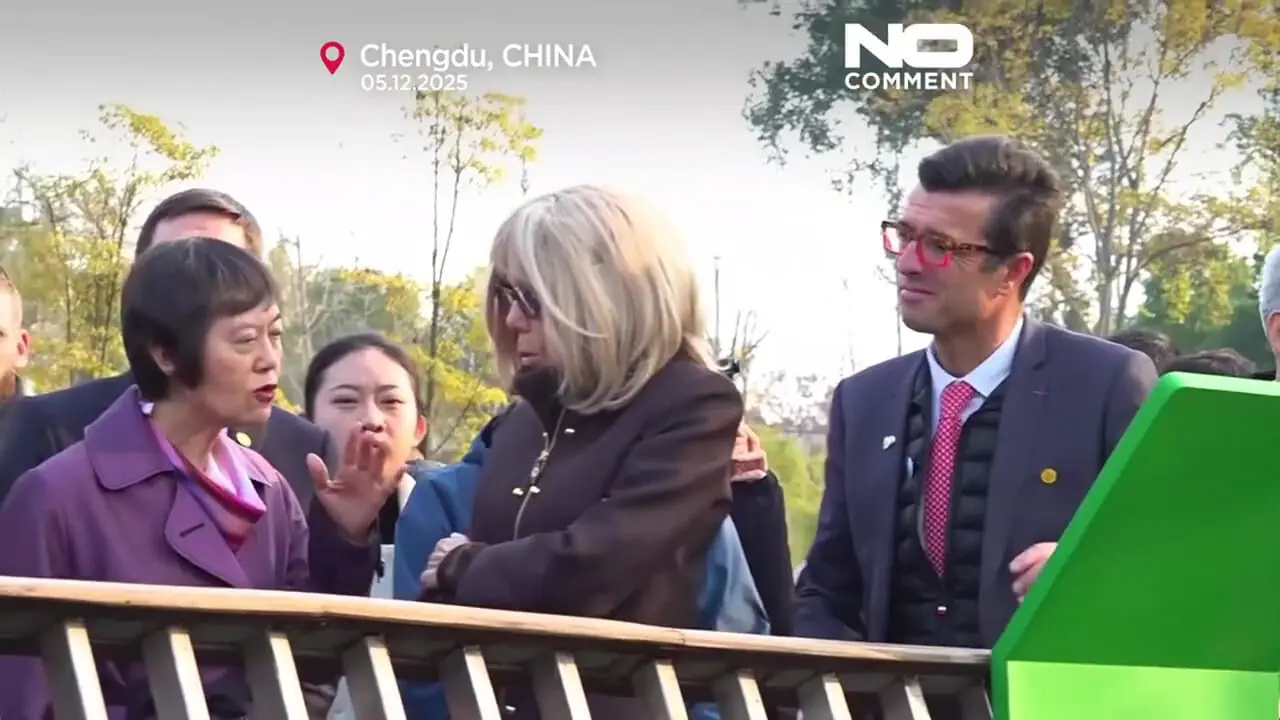 بانوی اول فرانسه از مرکز پرورش پاندا بازدید کرد