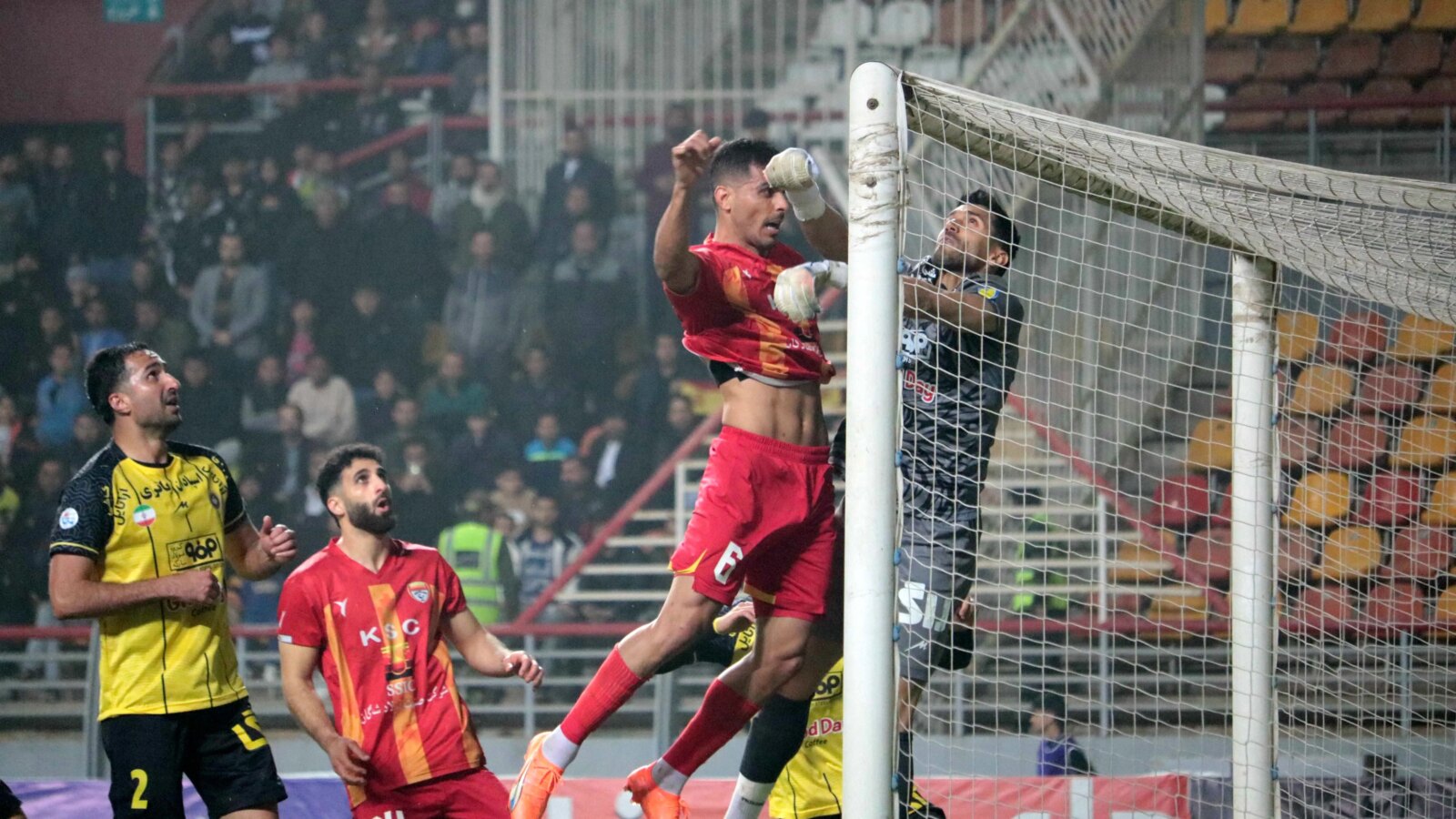 بدترین روزهای بازیگر محبوب یحیی و قلعه نویی; پرونده ای عجیب به نام علی نعمتی!