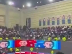 برای دیدن؛ حضار پس از اعلام نام منشی، رسول کادم را تشویق کردند! 9 برای دیدن؛ حضار پس از اعلام نام منشی، رسول کادم را تشویق کردند!