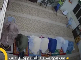 برای دیدن؛ سرقت کیف پول زنان نمازگزار در مسجد