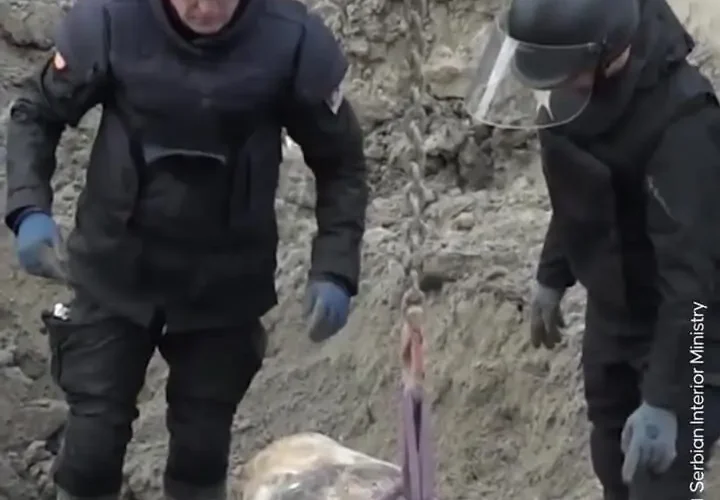 بمب 470 کیلوگرمی جنگ جهانی دوم خنثی شد و به مرکز بلگراد منتقل شد 19 بمب 470 کیلوگرمی جنگ جهانی دوم خنثی شد و به مرکز بلگراد منتقل شد