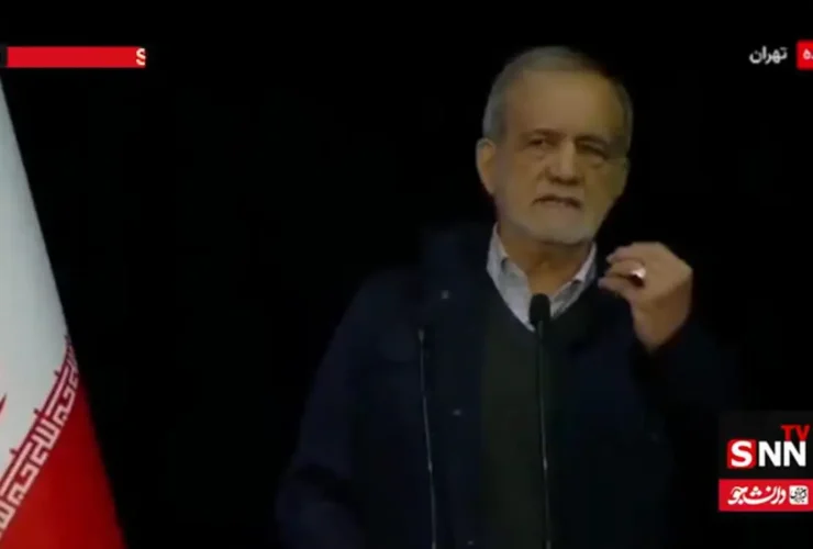 بگومگو دانشجوی دکترا/ شما ۴۷ سال رئیس جمهور این کشور بودید، توانستید مشکلی را حل کنید؟ 18 بگومگو دانشجوی دکترا/ شما ۴۷ سال رئیس جمهور این کشور بودید، توانستید مشکلی را حل کنید؟