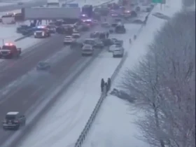 تصادف زنجیره ای بیش از 50 خودرو در آمریکا