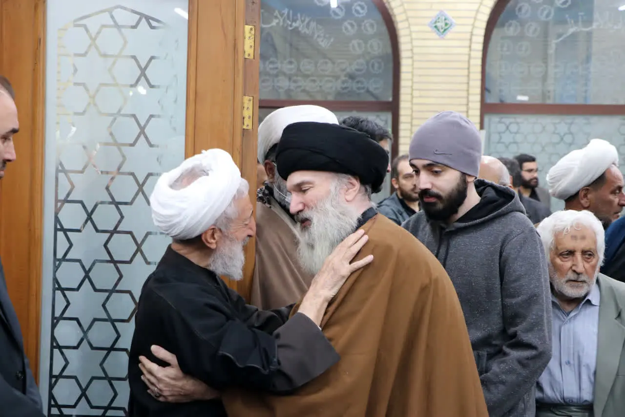 تصاویر; اشک در مراسم یادبود فرزند کاظم صدیقی 1 تصاویر; اشک در مراسم یادبود فرزند کاظم صدیقی