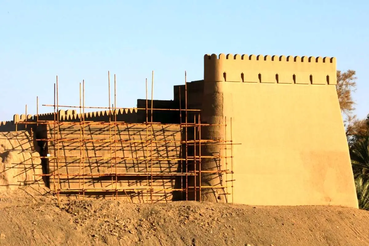 تصاویر; بم، 22 سال از آن روز دردناک می گذرد