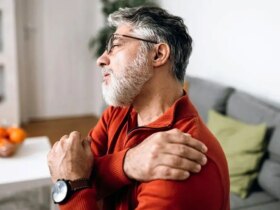 تغییرات ذهنی ساده کلیدی برای مدیریت درد مزمن طولانی مدت است 8 تغییرات ذهنی ساده کلیدی برای مدیریت درد مزمن طولانی مدت است