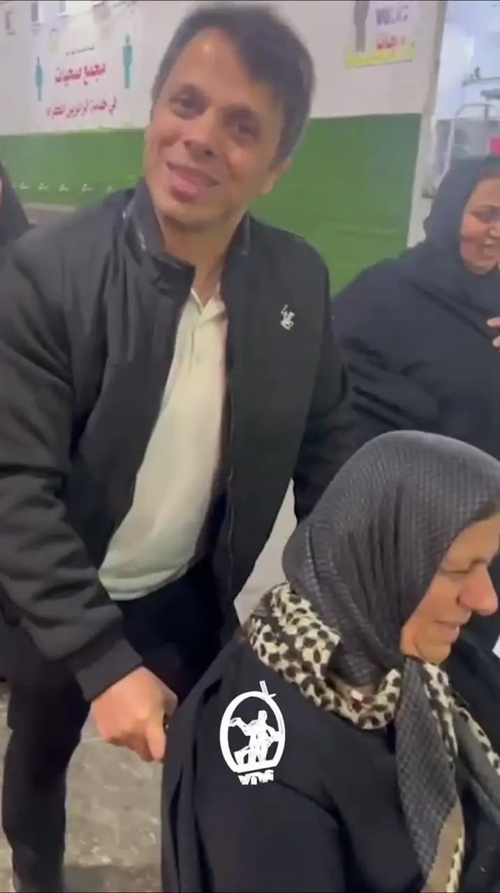 حسن رنگرز و مادرش در کربلای معلی