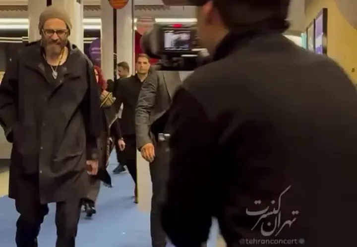 حضور بابک حمیدیان در جشن حافظ 1404 25 حضور بابک حمیدیان در جشن حافظ 1404