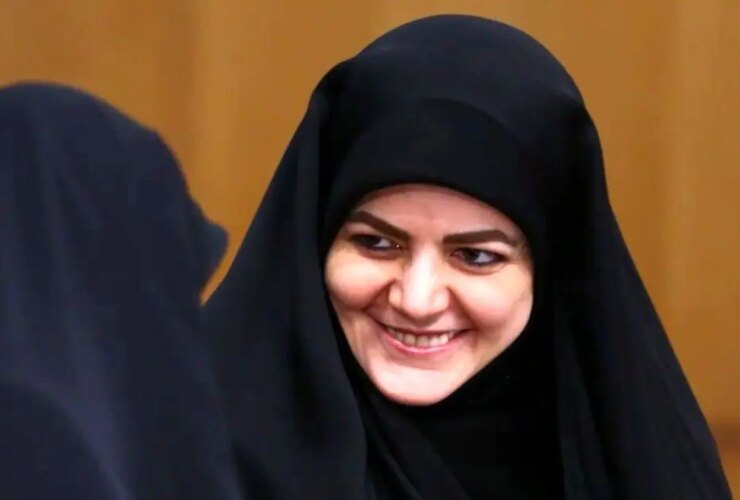 خرید دختر و داماد پزشکان در فروشگاهی در آلماتی