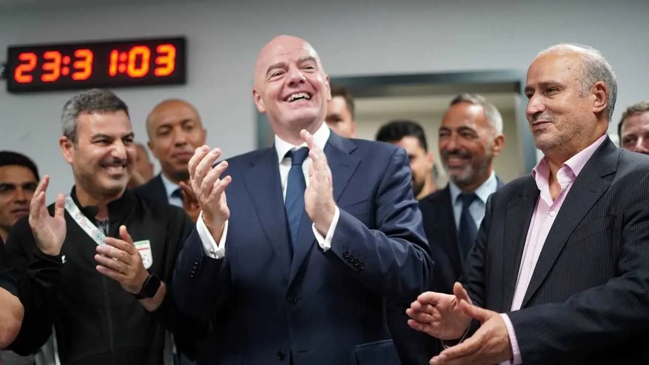 دوستی یک طرفه؛ چرا اینفانتینو تاج را نگرفت؟ 1 دوستی یک طرفه؛ چرا اینفانتینو تاج را نگرفت؟