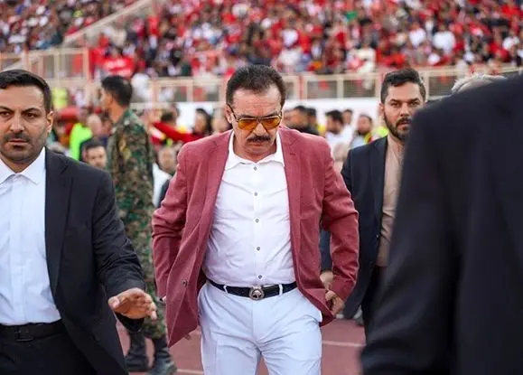 دیسبیک از سازمان لیگ به زنوزی: پول دارد، فکر می کند نتایج آن طور که او می خواهد باشد!