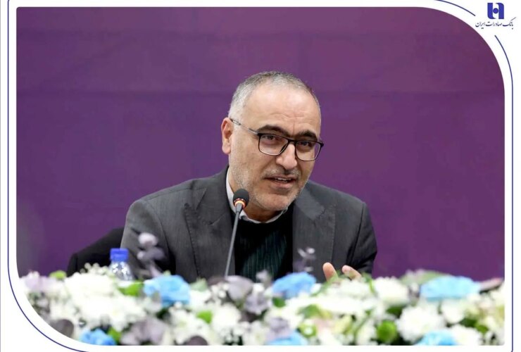 رئیس صندوق بازنشستگی کشوری: بانک ایران صادرات می تواند زنجیره ارزش صنعت پتروشیمی را تقویت کند