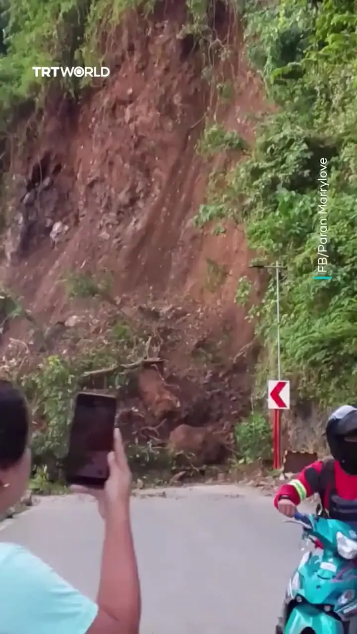 رانش زمین وحشتناک و بسته شدن جاده ها در فیلیپین 1 رانش زمین وحشتناک و بسته شدن جاده ها در فیلیپین