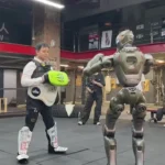 ربات انسان نما مدیر عامل را ناک اوت کرد