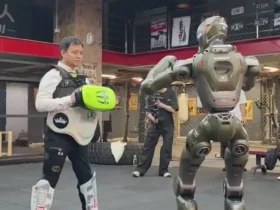 ربات انسان نما مدیر عامل را ناک اوت کرد