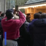 ربات انسان نما پاپ کورن می فروشد