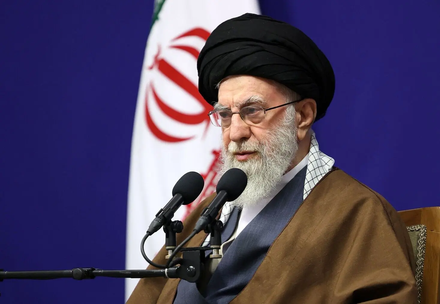 رهبر انقلاب: با همه سختی ها و سختی ها، نقاط مثبت زیادی در کشور داریم 1 رهبر انقلاب: با همه سختی ها و سختی ها، نقاط مثبت زیادی در کشور داریم