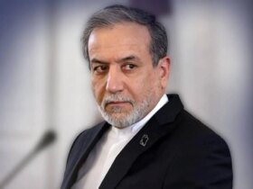 روایت عراقچی از پیام ویتکاف/ پس از دیدار من با پوتین درخواست آتش بس کرد.