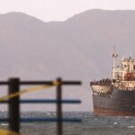 رویترز مدعی شد: آمریکا در حال آماده شدن برای معامله با نفتکش های ونزوئلا و ایران است