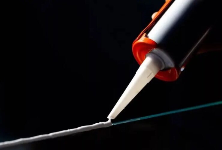 ساخت یک چسب قوی از روغن سوخته که می تواند خودروها را به خود جذب کند 20 ساخت یک چسب قوی از روغن سوخته که می تواند خودروها را به خود جذب کند