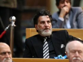 ستاره سابق استقلال به این دو بازیکن حمله کرد: یک تیم 9 نفره با خود دارند! 9 ستاره سابق استقلال به این دو بازیکن حمله کرد: یک تیم 9 نفره با خود دارند!