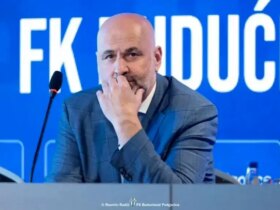 سرمربی استقلال به تیمی در لیگ خارجی پیوست