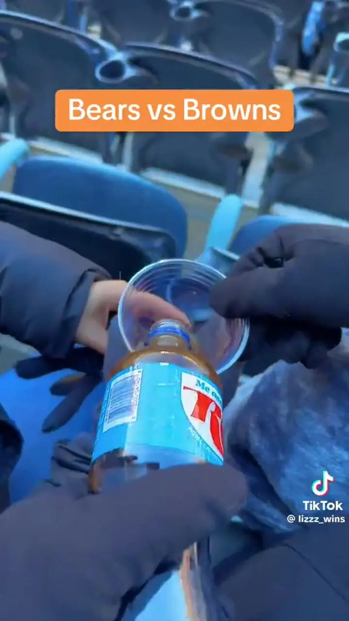 سودای منجمد در دمای منفی 13 درجه استادیوم شیکاگو 1 سودای منجمد در دمای منفی 13 درجه استادیوم شیکاگو