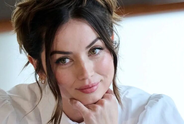 سیدنی سوینی و آنا دی آرماس به زودی در یک فیلم هیجان انگیز تاریخی به نتفلیکس می آیند 27 سیدنی سوینی و آنا دی آرماس به زودی در یک فیلم هیجان انگیز تاریخی به نتفلیکس می آیند