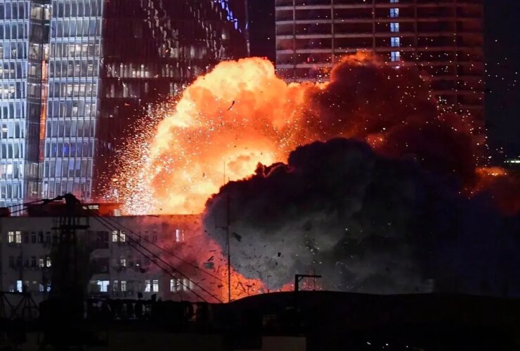 شایعه جنگ ایران و اسرائیل و حمله آمریکا به ونزوئلا/ احتمال همزمانی این دو جنگ چقدر است؟