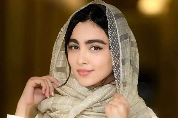 شب یلدا 1404: سریال پایتخت مبارک سال نو با عکسی زیبا