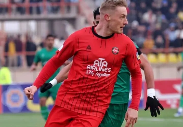 شمس آذر مقابل تراکتور به تساوی بدون گل رسید. حسرت رهبری در قزوین 25 شمس آذر مقابل تراکتور به تساوی بدون گل رسید. حسرت رهبری در قزوین