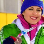 عاطفه احمدی کیست؟/ ماجرای بازگرداندن جنجالی