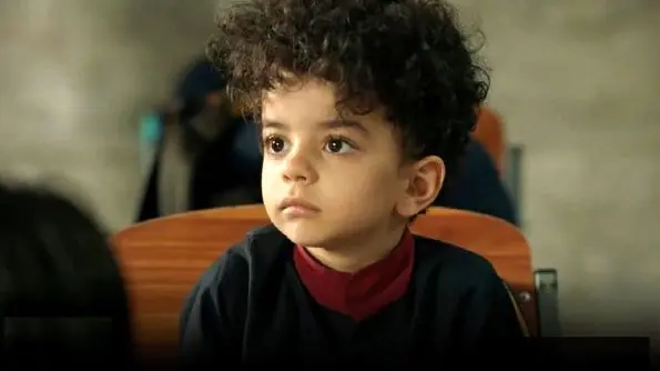 عکسی از رئیس سریال پایتخت در کنار برادر کوچکترش